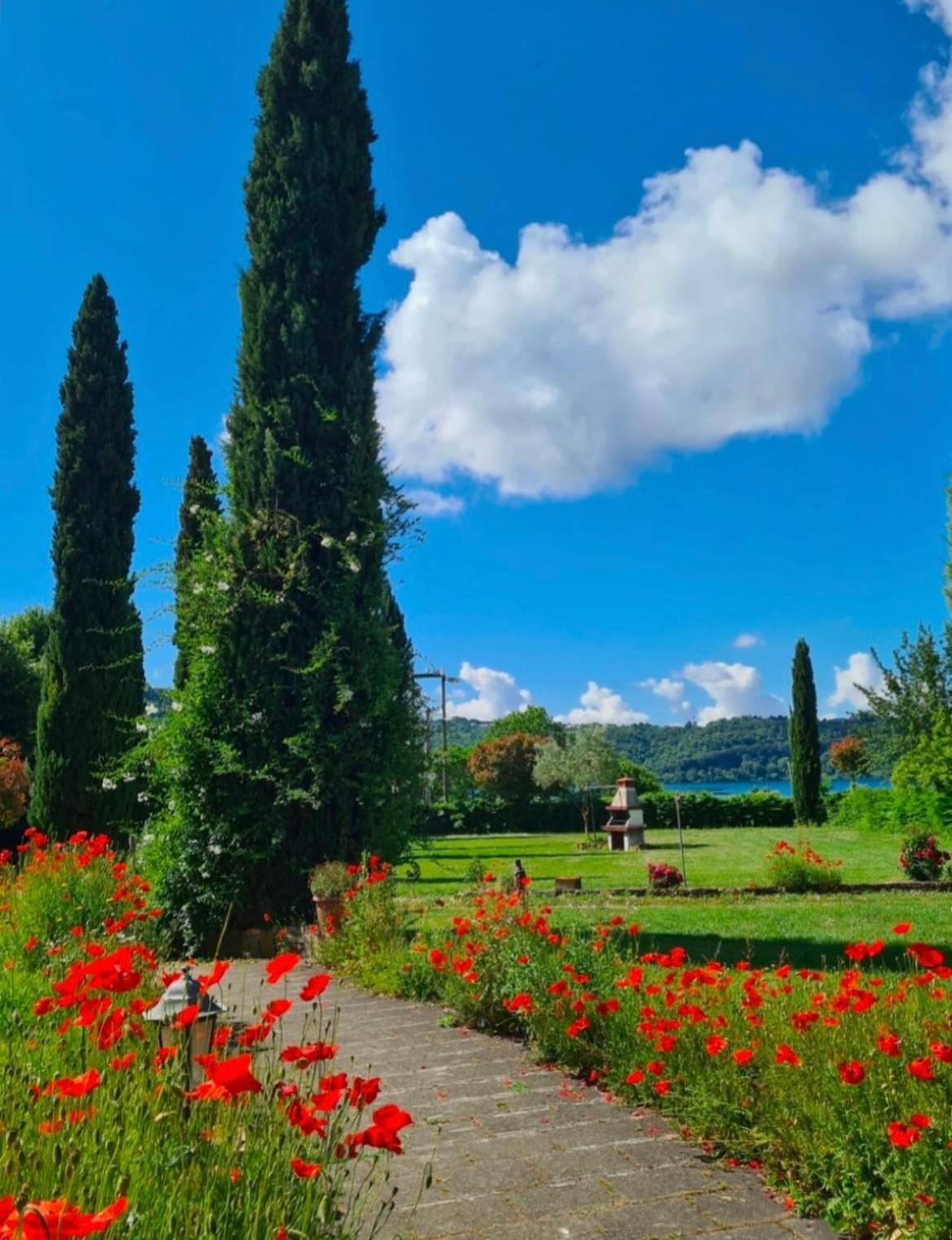 Agriturismo Le Grotte Немі Екстер'єр фото